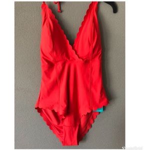 One piece baiting suit